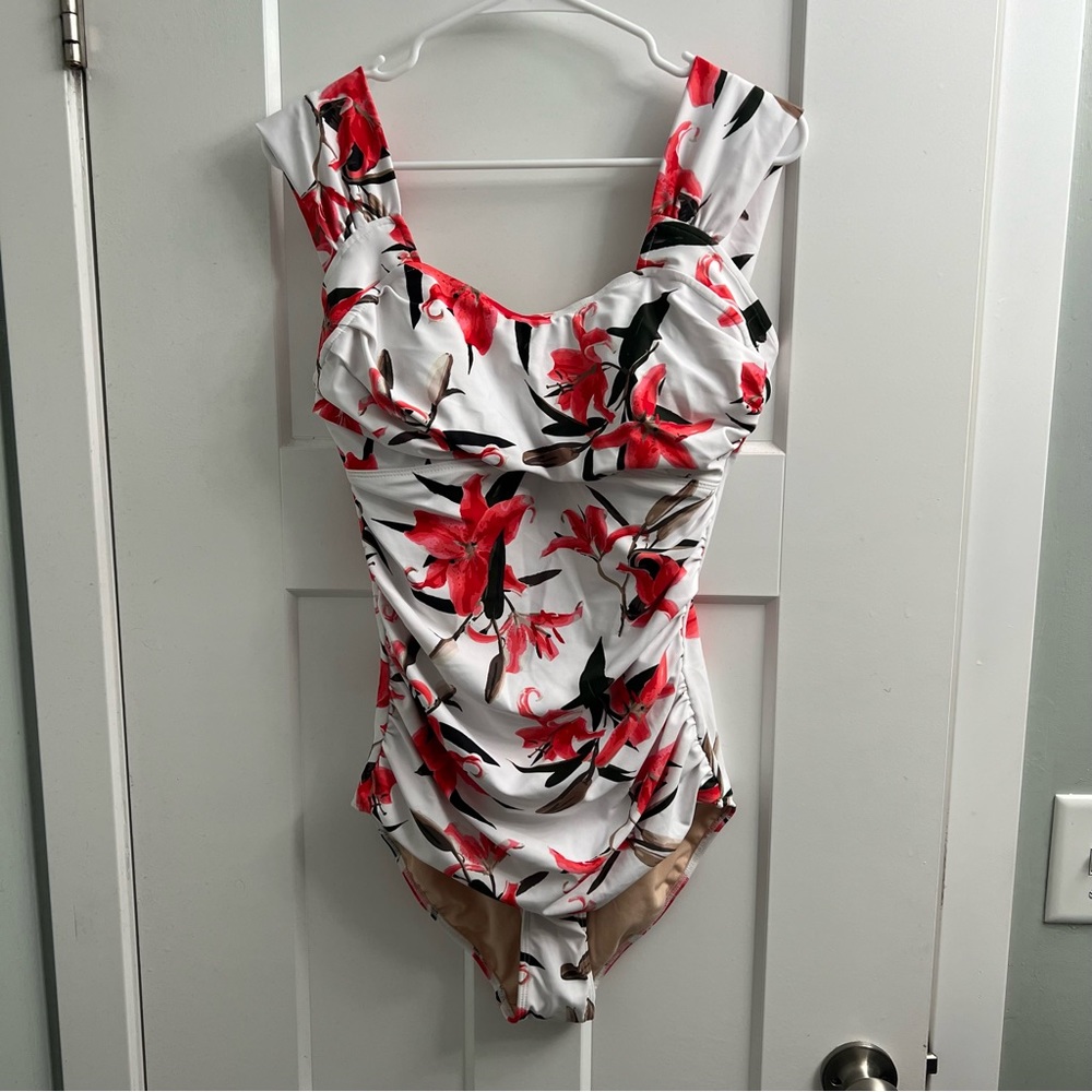 NWOT Albion Fit One Piece Swimsuit - Sea Glass print - Women’s L